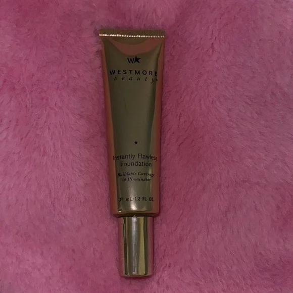 Westmore Beauty Instantly Flawless foundation - Picture 2 of 5